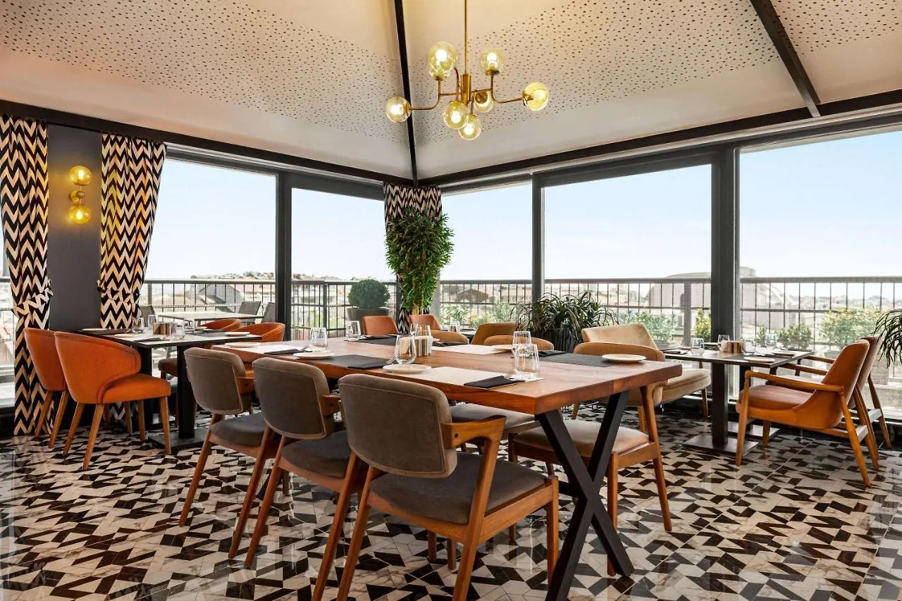 Ramada Encore By Wyndham Istanbul Sisli 4*,  Turecko